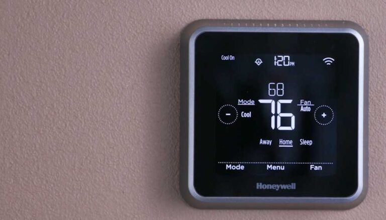 The Comprehensive Guide to Smart Thermostats